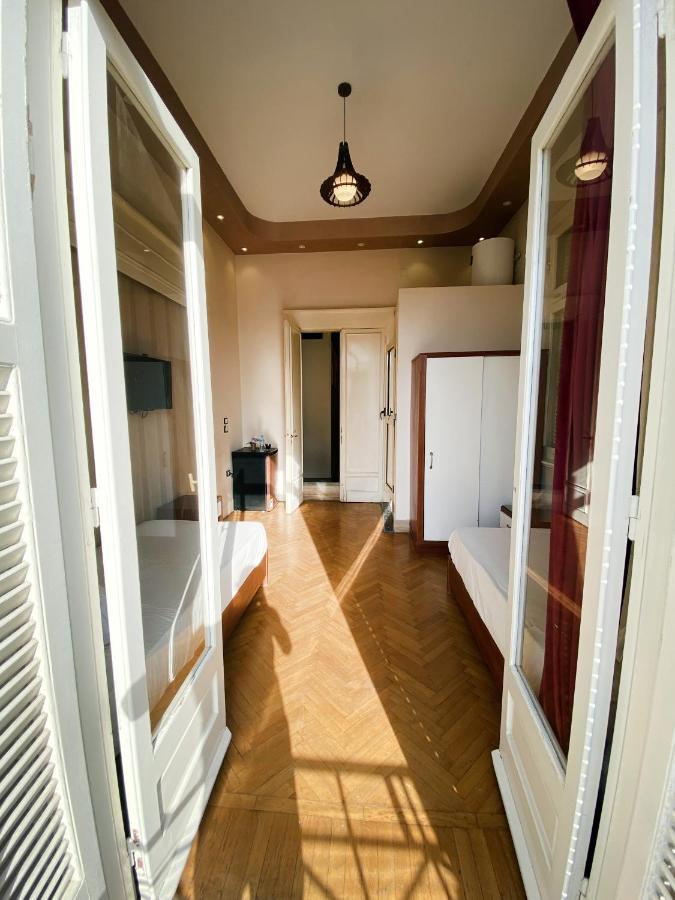 Nour Hostal